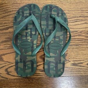 Havaianas Men's Camo Green Flip Flops 41/42 - US 11/12